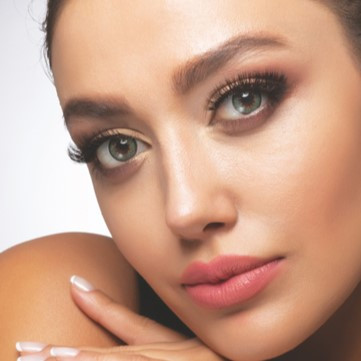 لنز رنگی سالانه رینبو