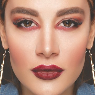 لنز رنگی سالانه رینبو