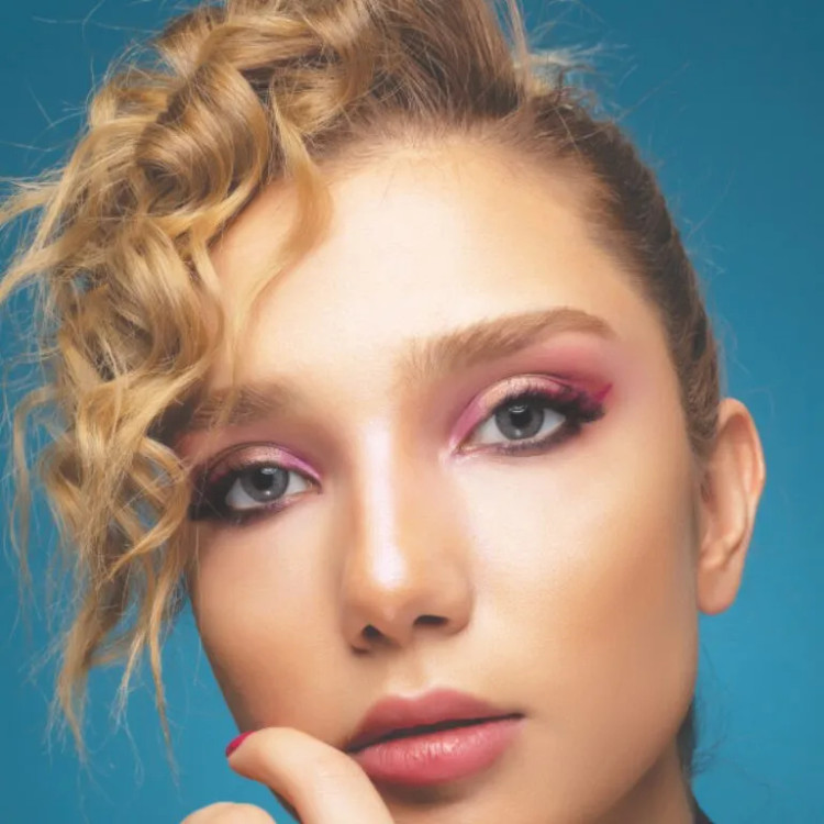 لنز رنگی سالانه رینبو سری آیس