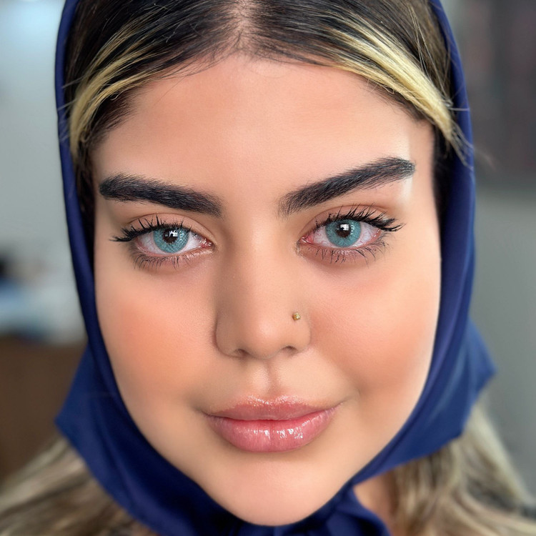 لنز طبی رنگی سالانه آیس کالر