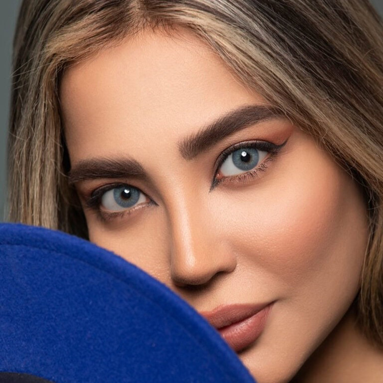 لنز طبی رنگی سالانه اپتی کالر